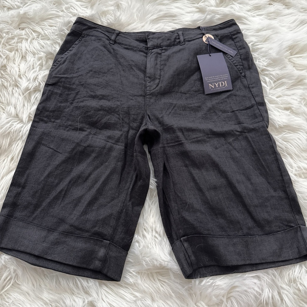 NWT NYDJ women’s Charcoal Flat Front Shorts